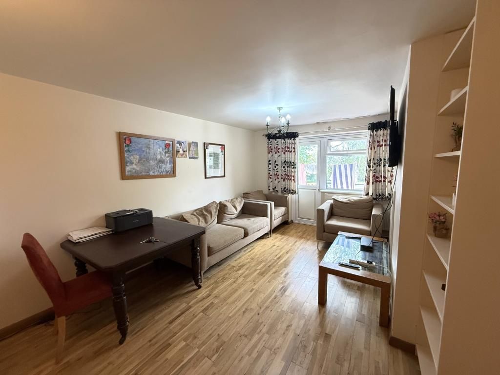 Property photo 3 of 8 Living Space