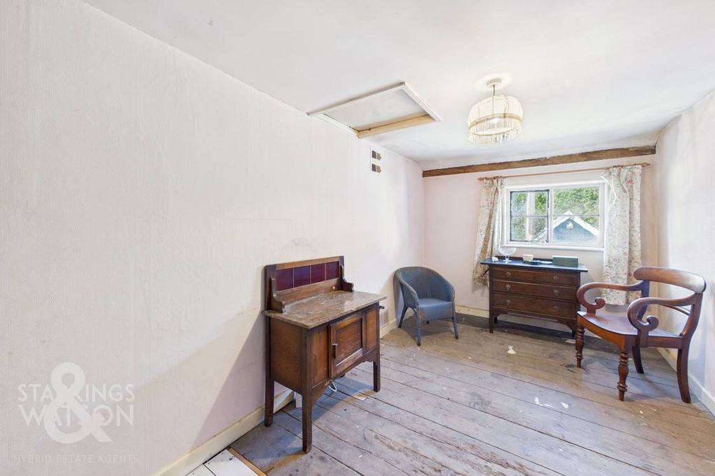 Property photo 3 of 25