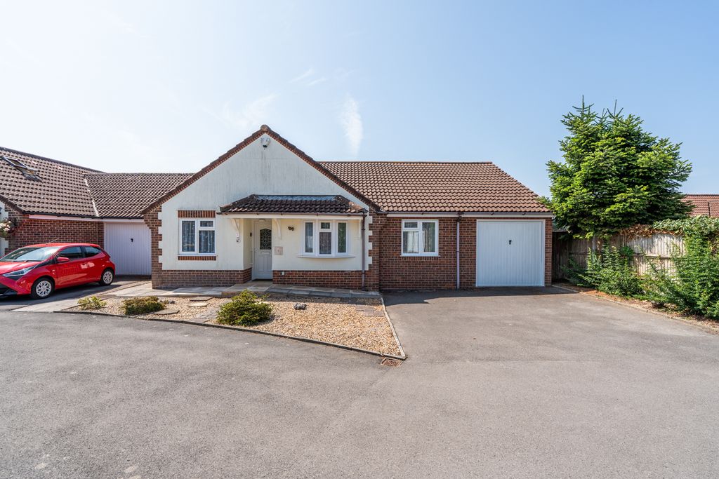 Property photo 1 of 19
