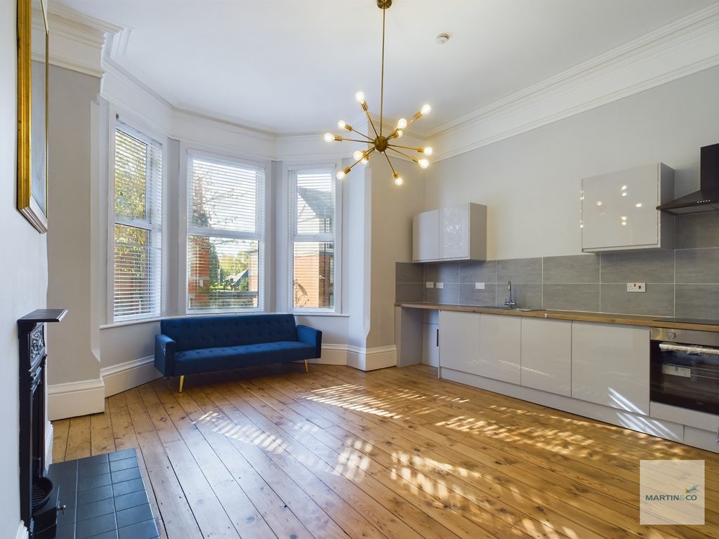 Property photo 3 of 6 Cam03394G0-Pr0184-Still001