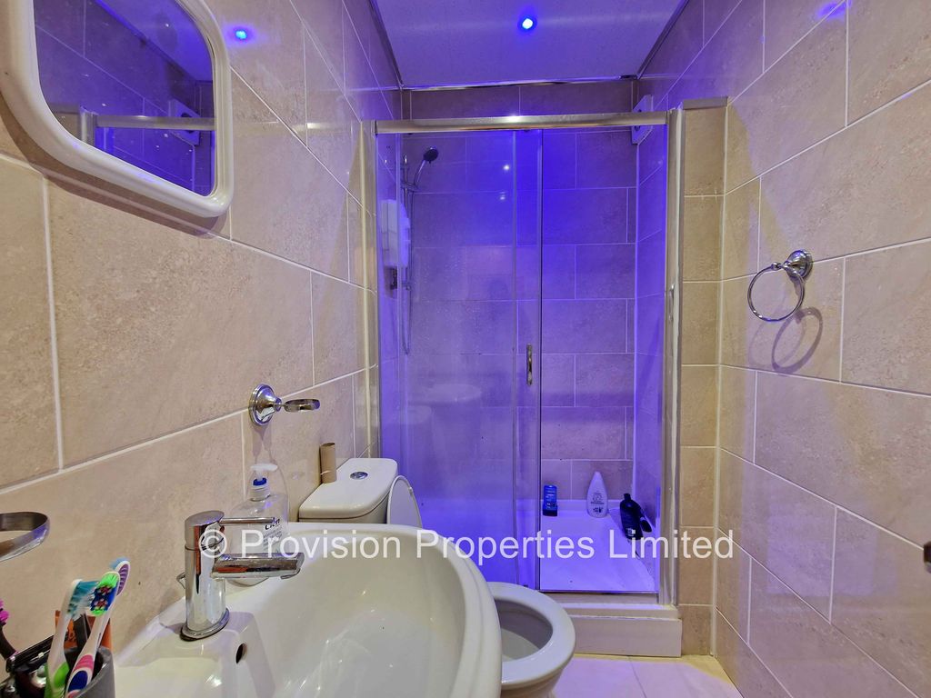 Property photo 2 of 3 Photo