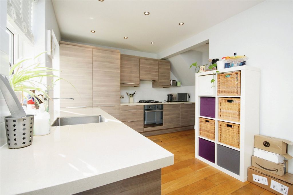 Property photo 2 of 12 Picture No. 08