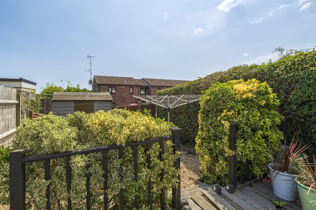 Property photo 2 of 22 For Sale By Aspire Residential | Brendon Road