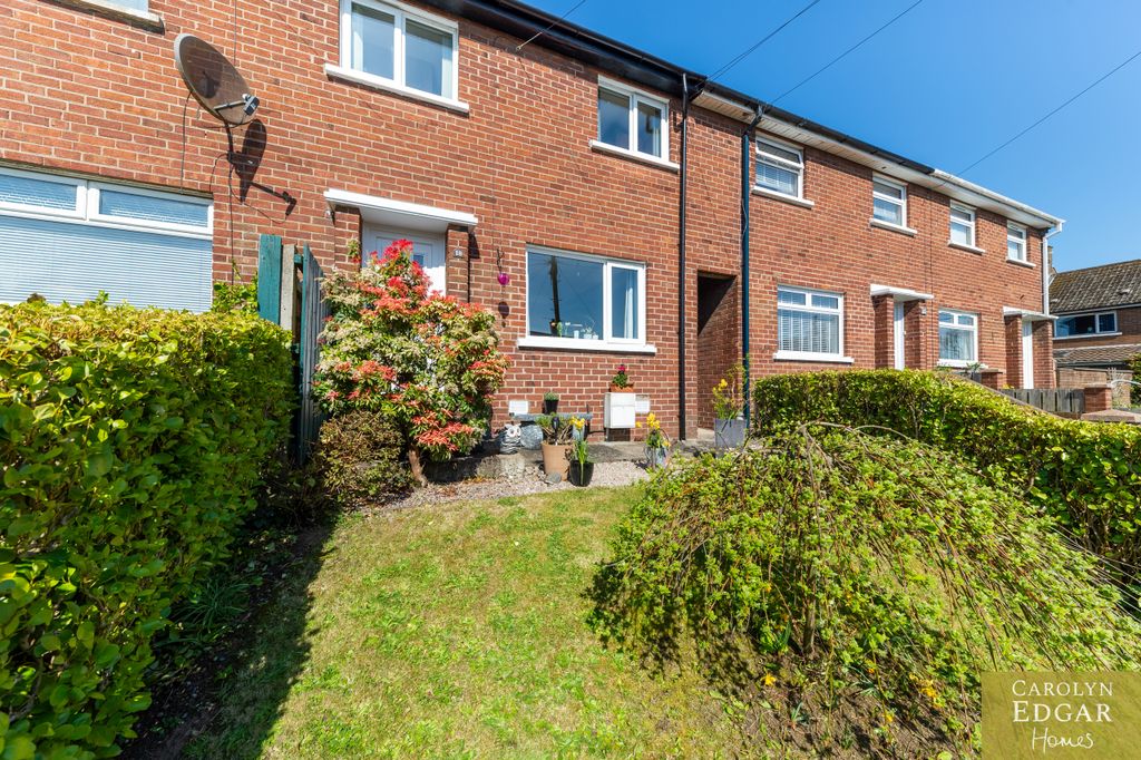 Property photo 2 of 31 001