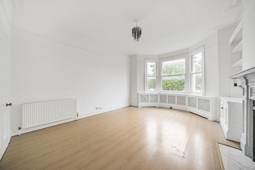 Property photo 2 of 21 1137944 (1)