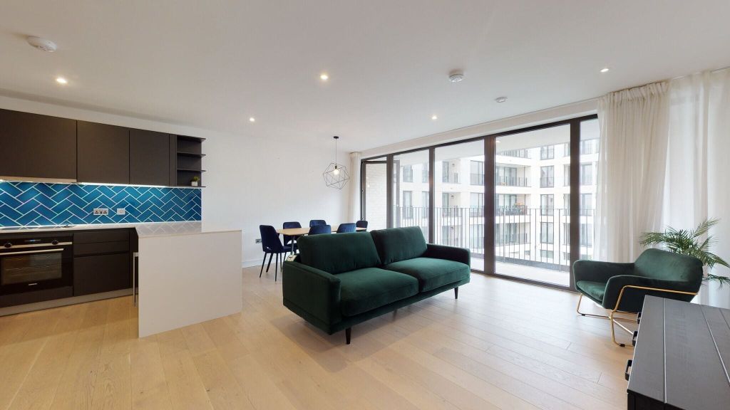 Property photo 1 of 33 Living Room