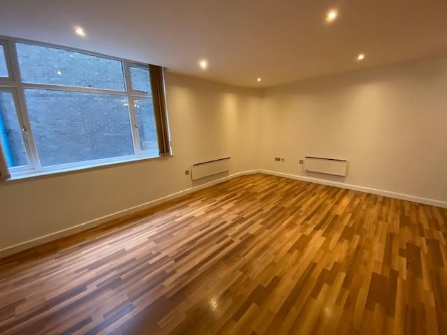 Property photo 2 of 7 Living Room