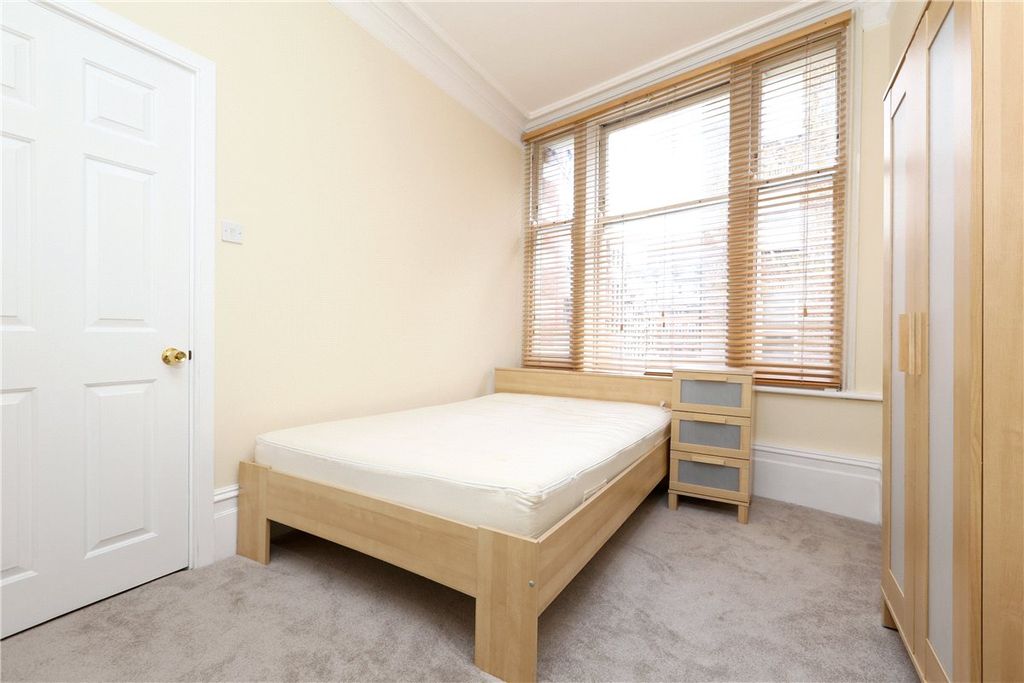Property photo 3 of 6 Picture No. 06