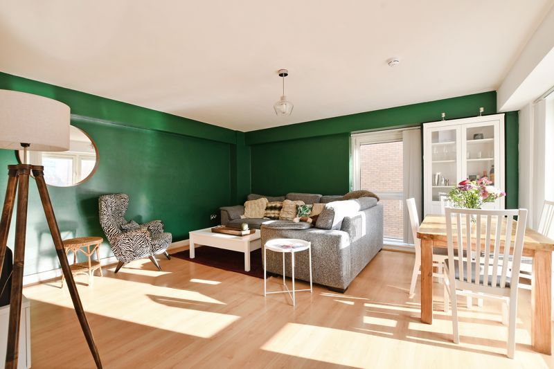 Property photo 2 of 14 Open Plan