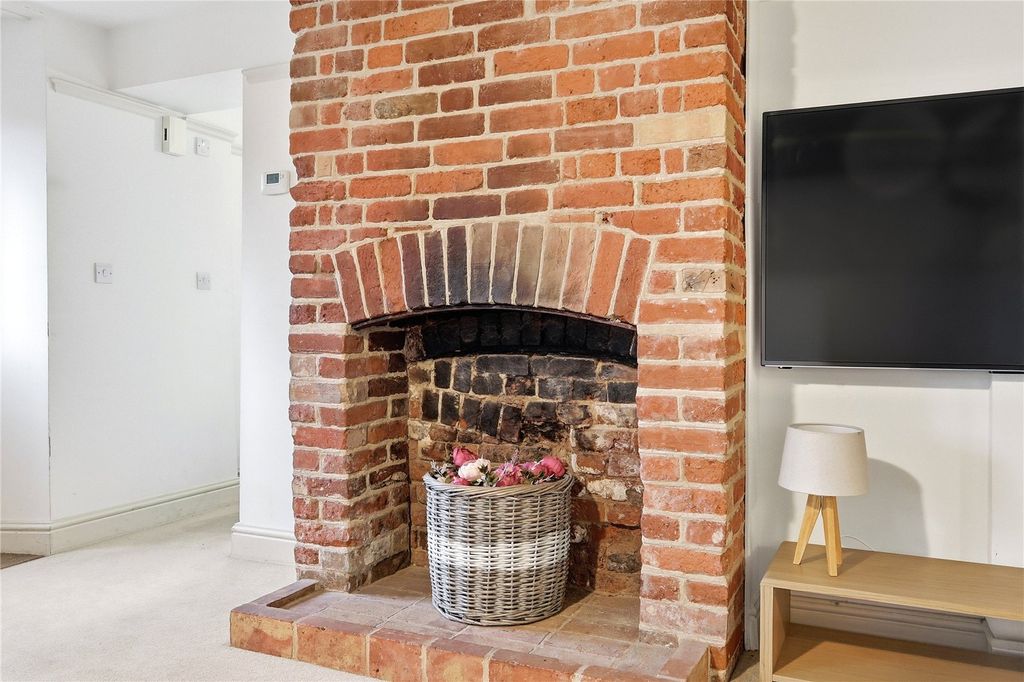Property photo 3 of 18 Fireplace