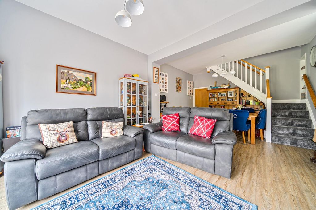 Property photo 2 of 37 1458697-15-6A0713c719649-Arw-1.Jpg