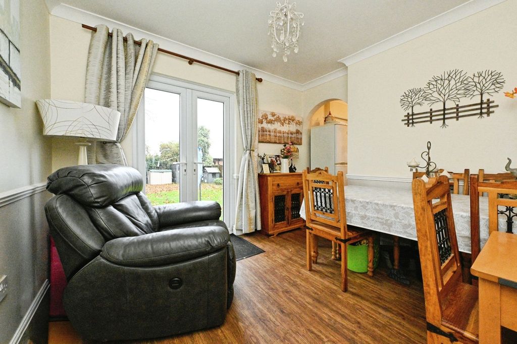 Property photo 3 of 23 Photo