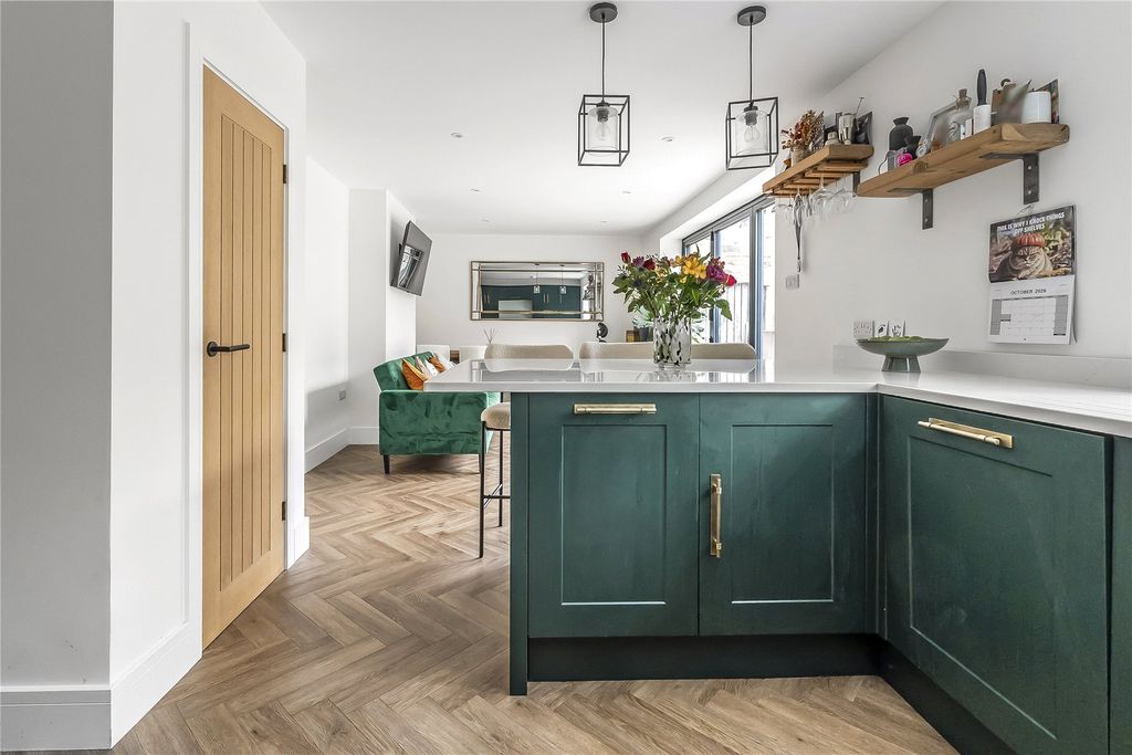 Property photo 2 of 30 Open Plan