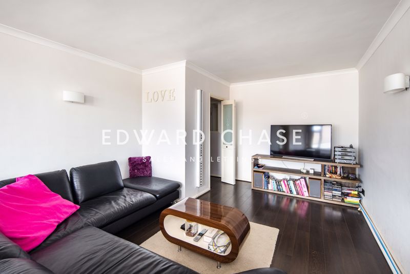 Property photo 3 of 19 Photo 14