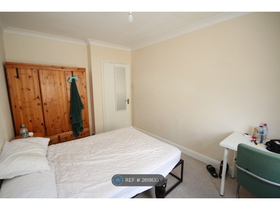 Property photo 3 of 24