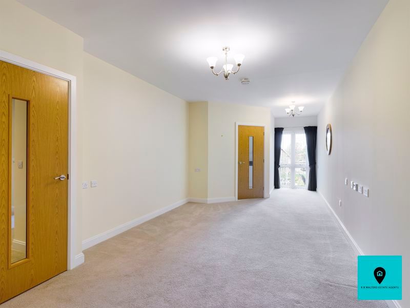 Property photo 2 of 10 Living Room