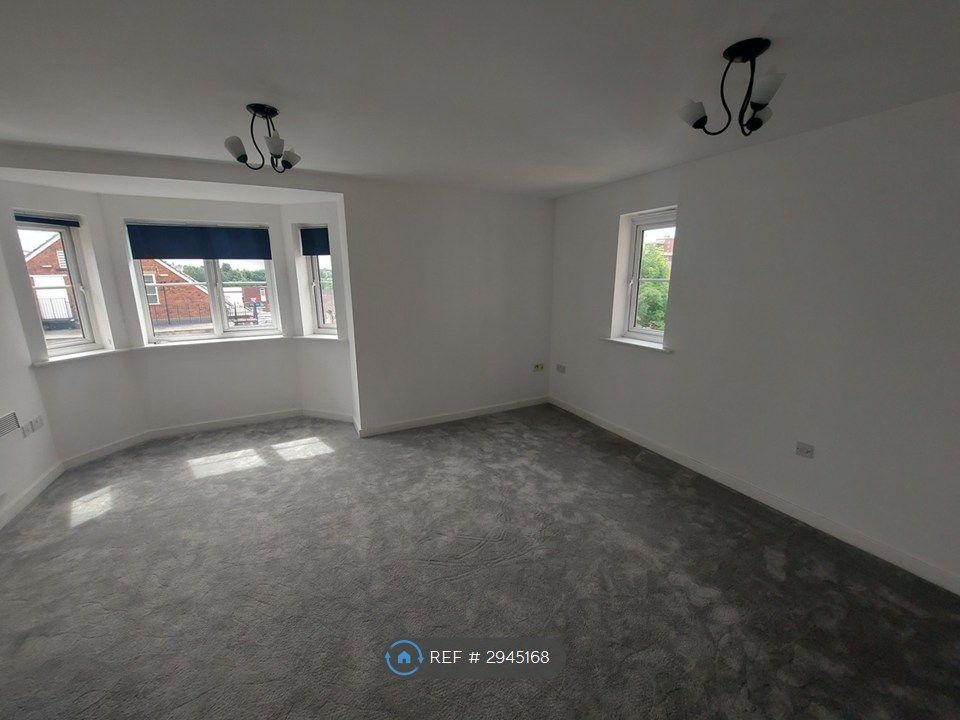 Property photo 2 of 12 Sitting Room