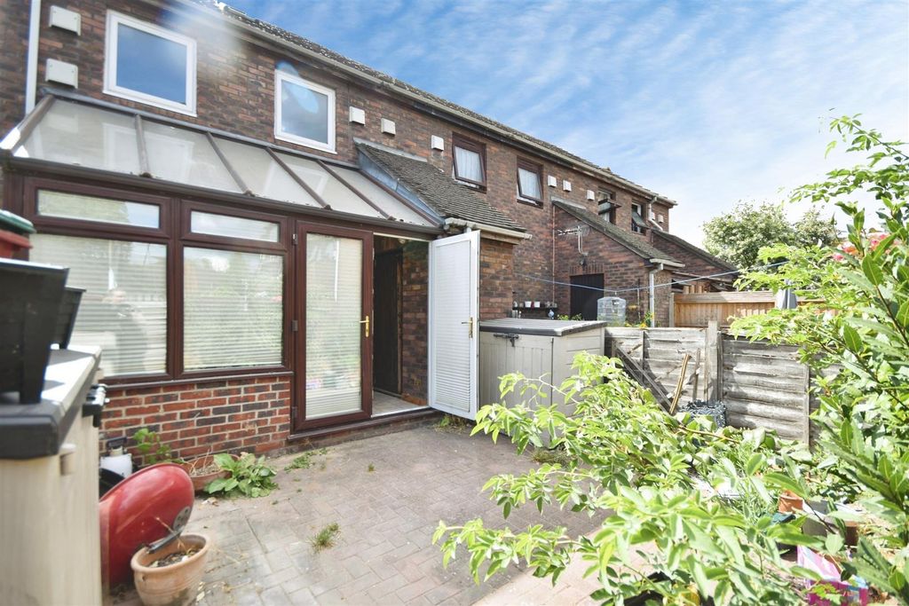 Property photo 3 of 12