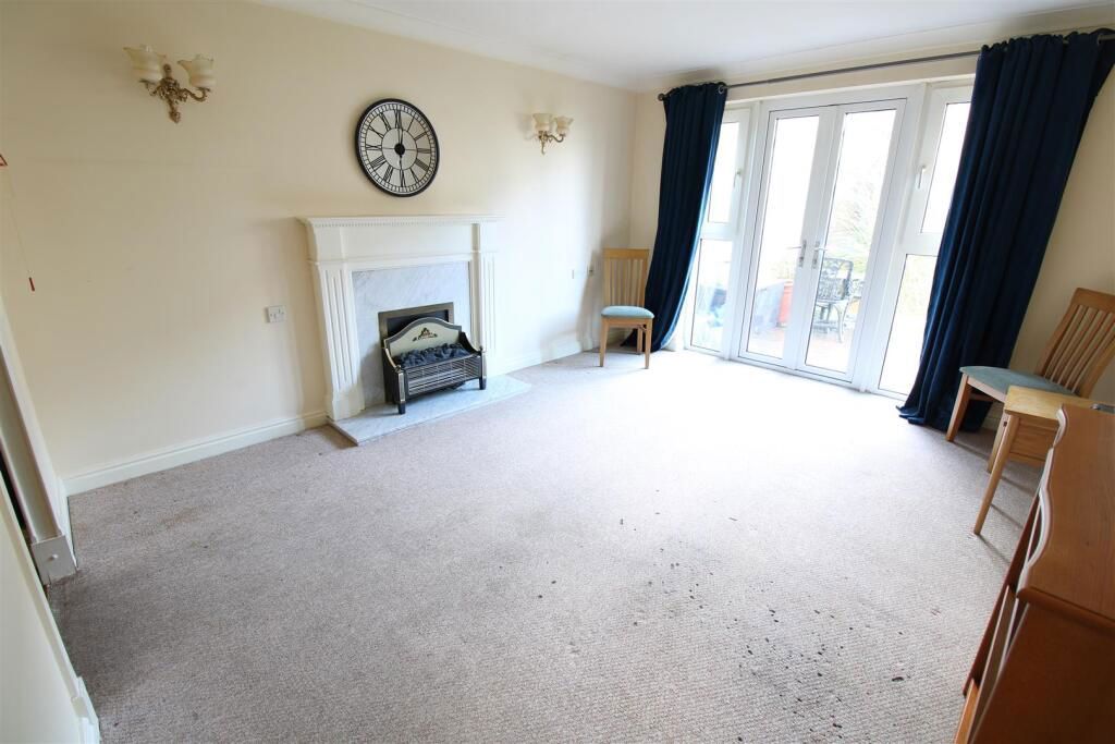 Property photo 3 of 16