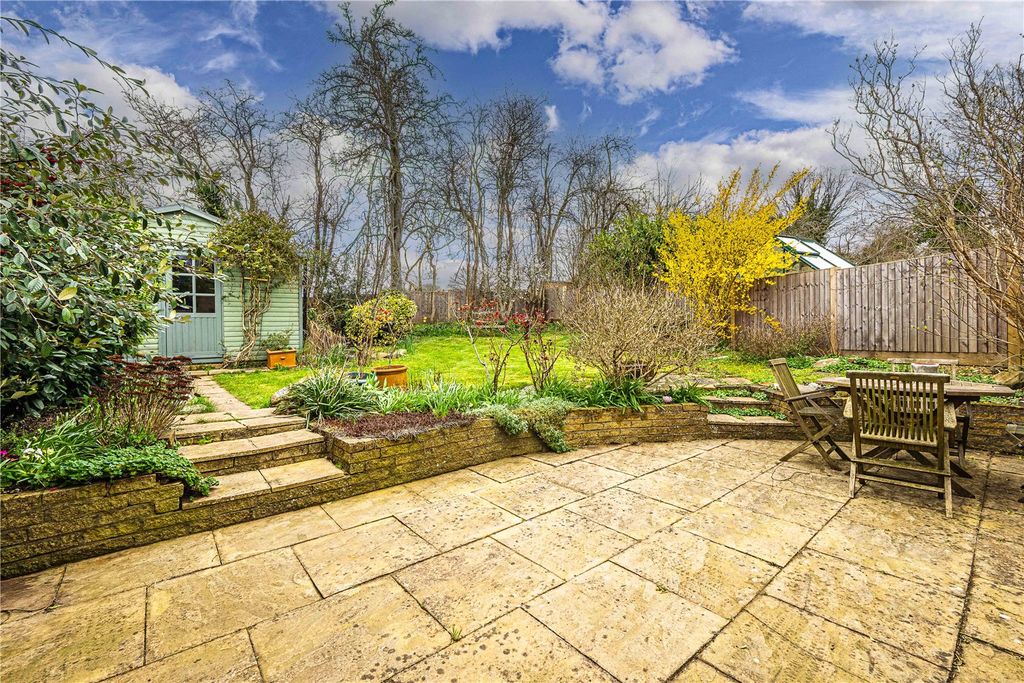 Property photo 3 of 24 Picture No. 04