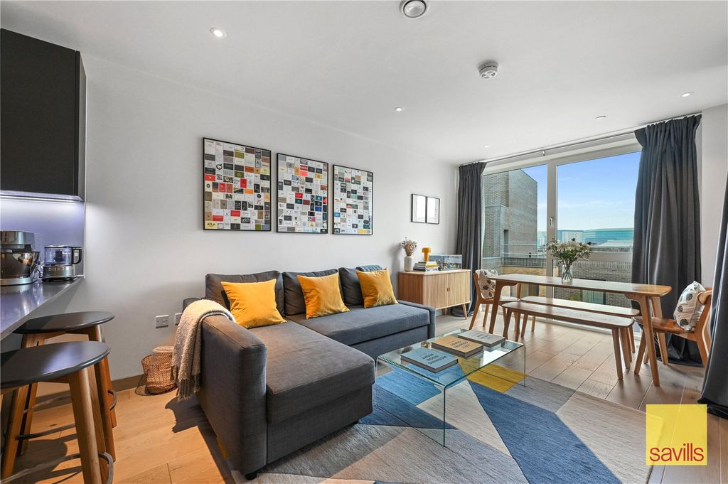 Property photo 1 of 19 Reception