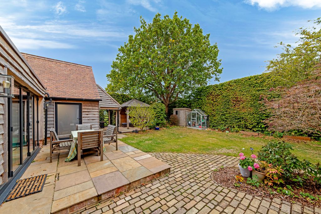 Property photo 3 of 32 1Strattonparkcottages-73