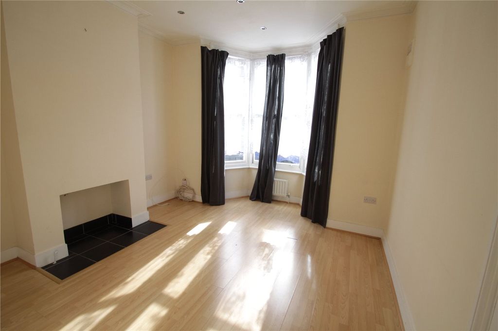 Property photo 2 of 6 Picture No. 07