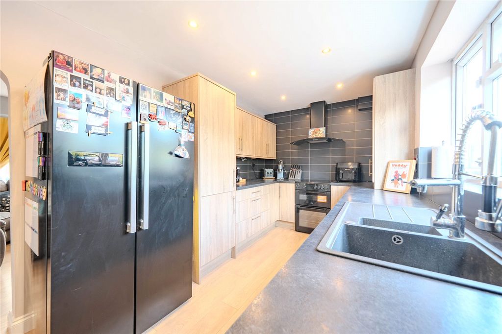 Property photo 3 of 19 Picture No. 03