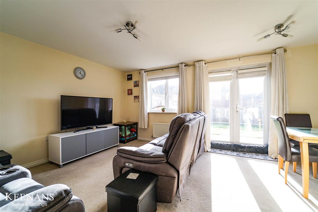 Property photo 2 of 16 2.Jpg