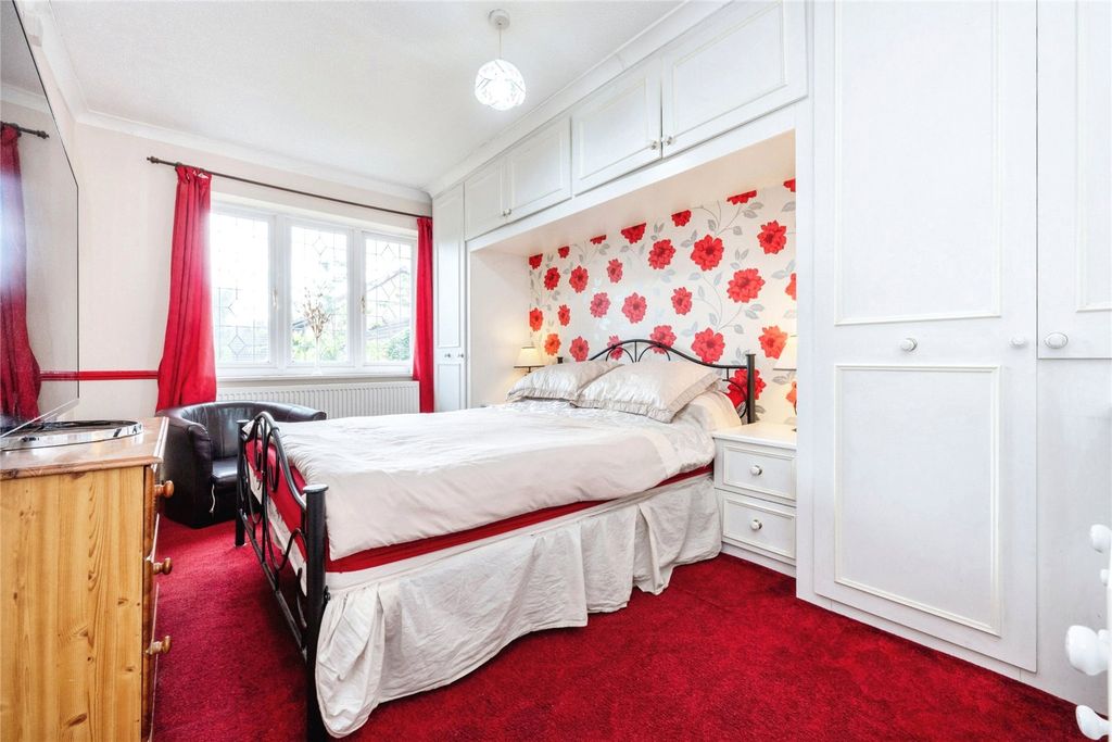 Property photo 3 of 17 Photography