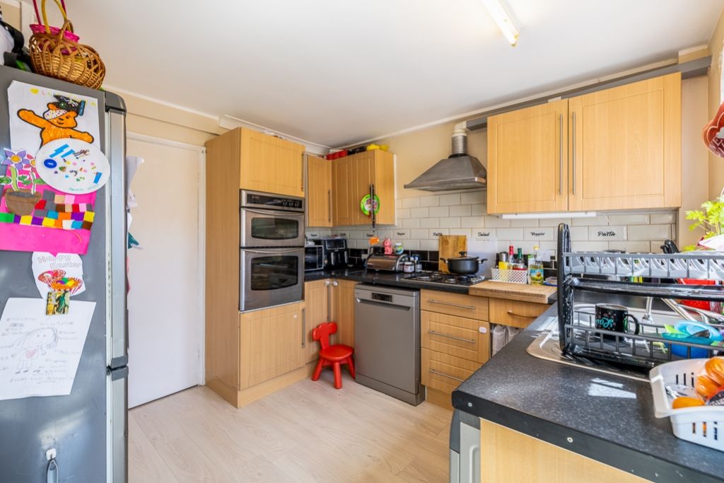 Property photo 3 of 19 222 Carlton Road (Boston)-14
