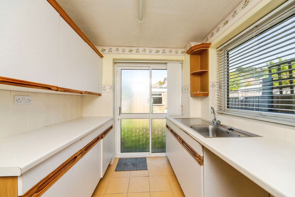 Property photo 3 of 12 Pbox-Img.Jpg