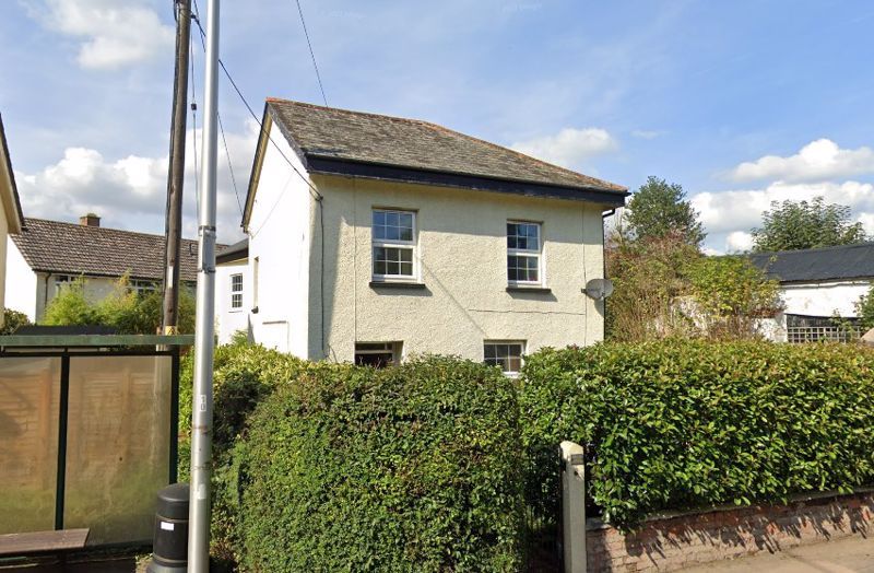 Property photo 2 of 10 Front