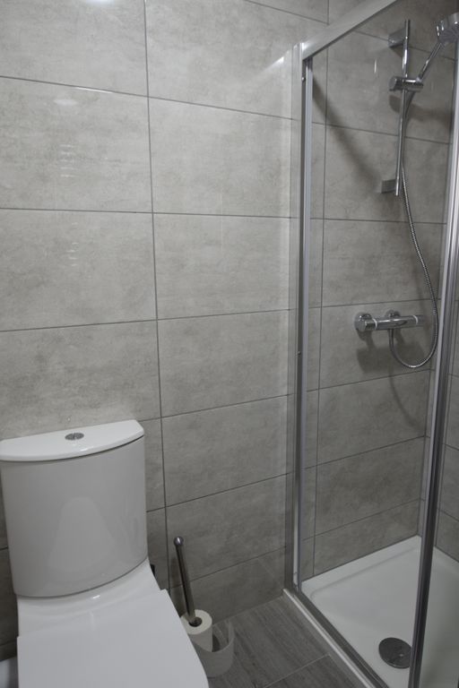 Property photo 3 of 11 Photo 4