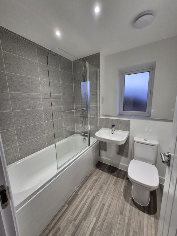 Property photo 2 of 4