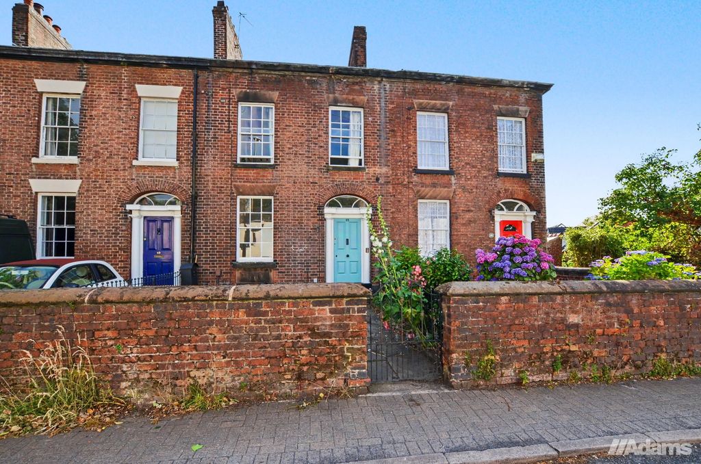 Property photo 1 of 43