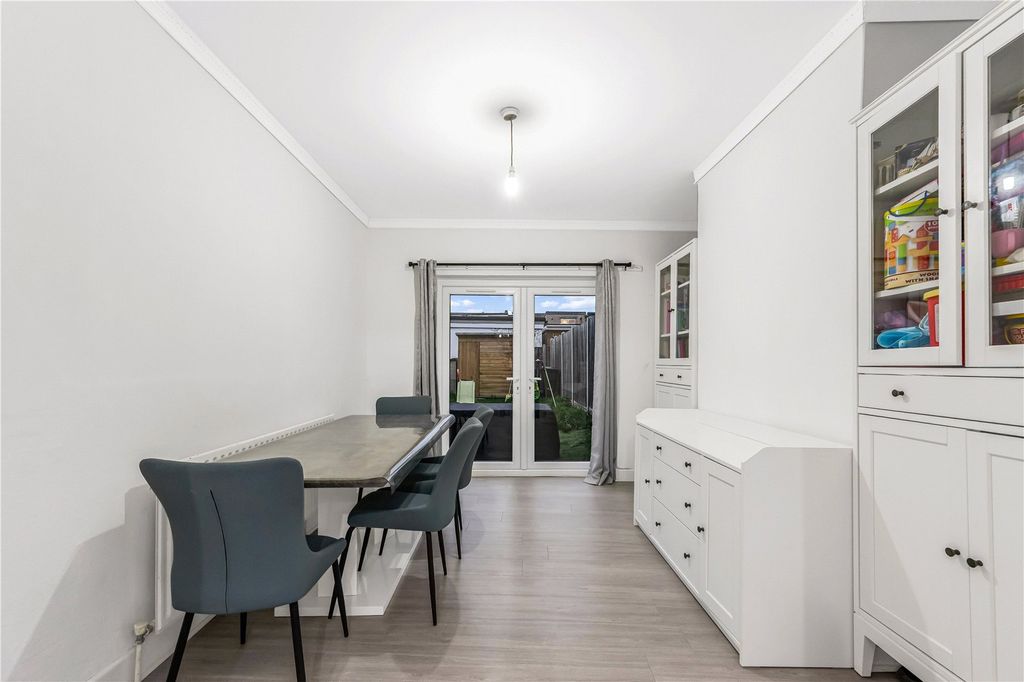 Property photo 3 of 15 Dining Room