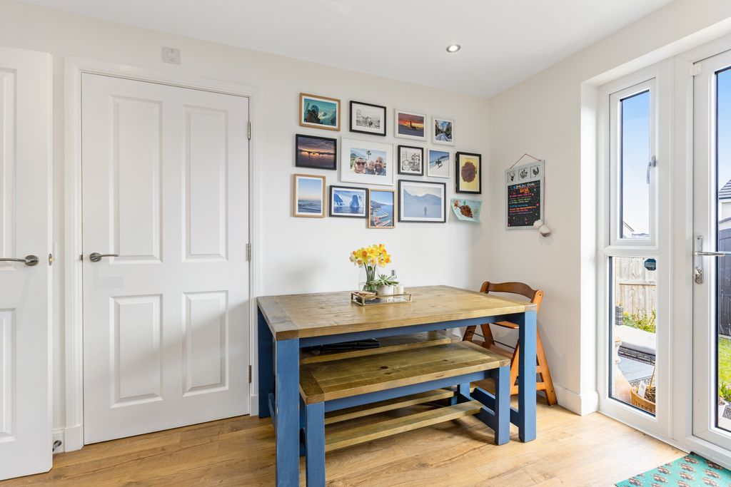 Additional image 4 of 3 bed terraced house for sale27 Arkaig Gardens, Burdiehouse, Edinburgh EH17