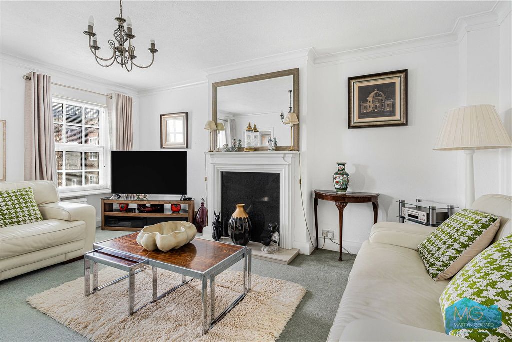 Property photo 3 of 31 Picture No. 18