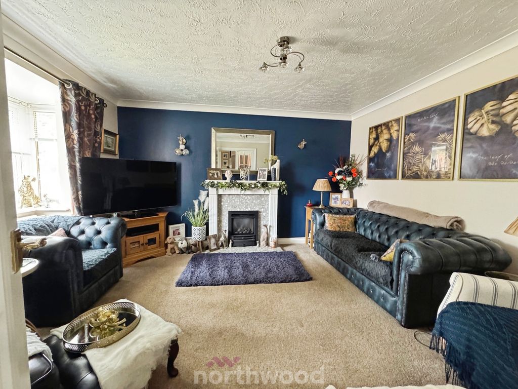 Property photo 3 of 24