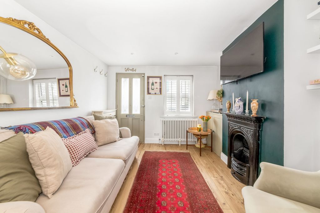 Property photo 3 of 14