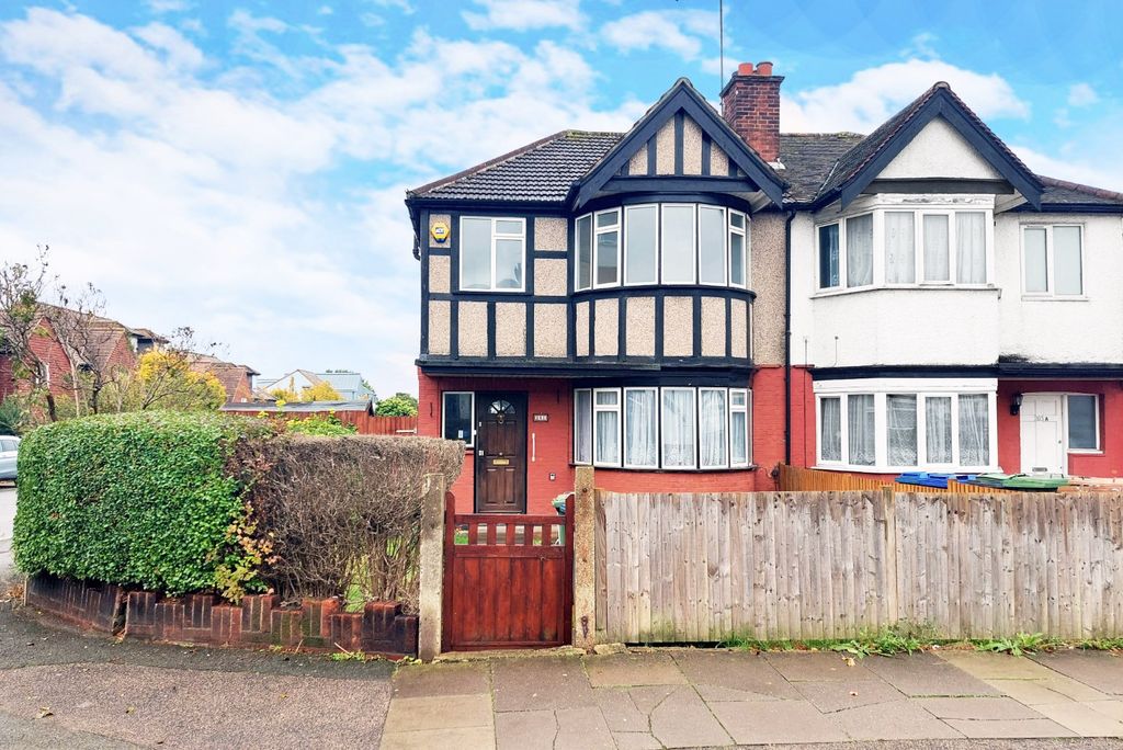 Property photo 1 of 15 4522010