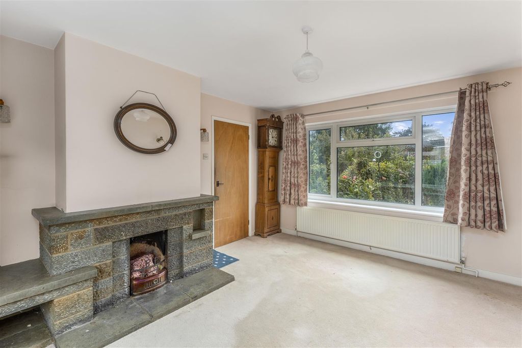 Property photo 3 of 20 Mandalay, Great Bourton-4.Jpg