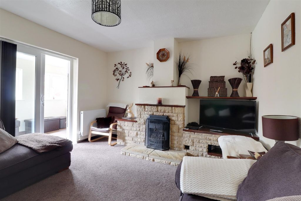 Property photo 3 of 22