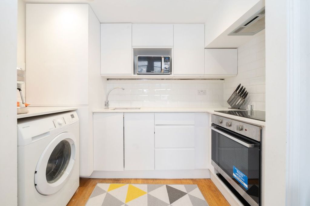 Property photo 3 of 5