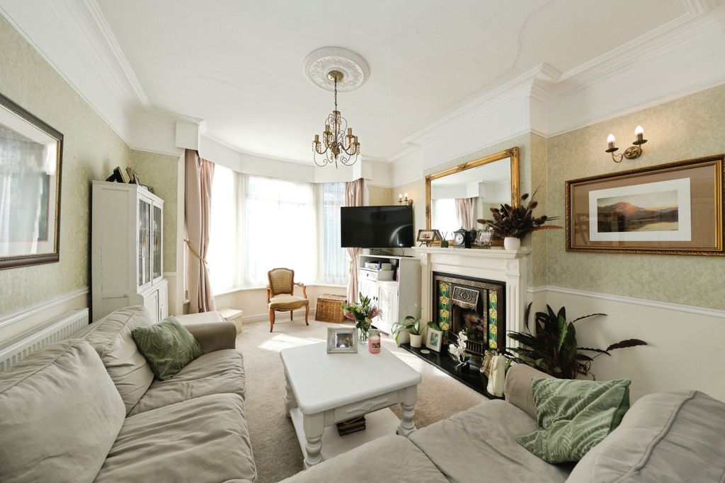 Byron Road, Nottingham NG2 photo 5