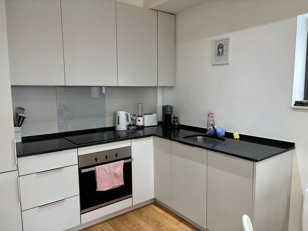 Property photo 3 of 5 Kitchen