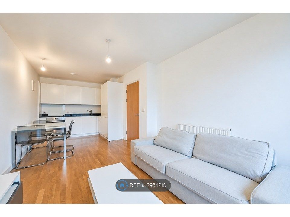 Property photo 3 of 12 Living Room