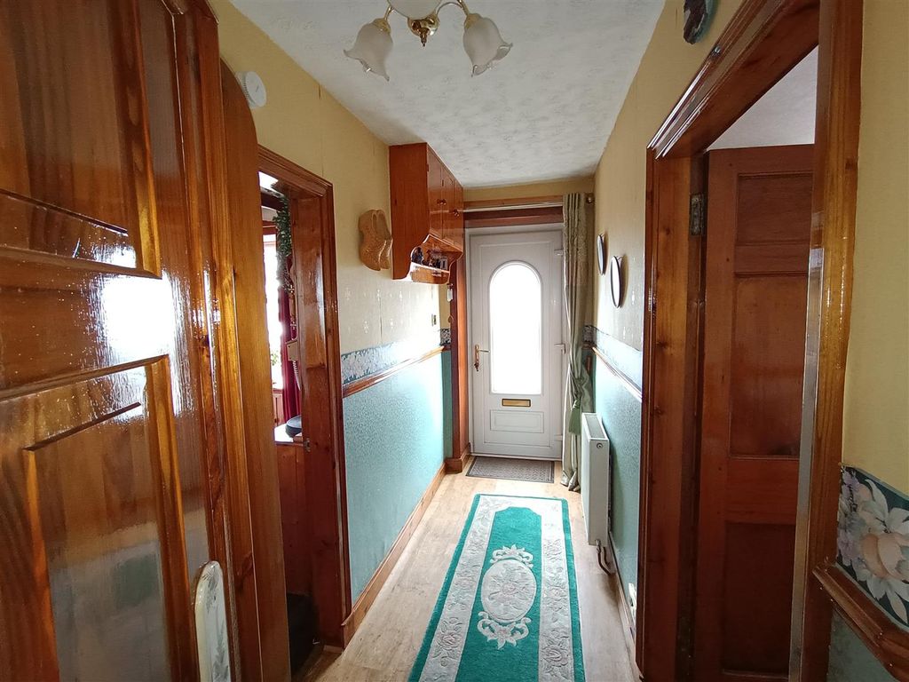 Property photo 2 of 25 Hall