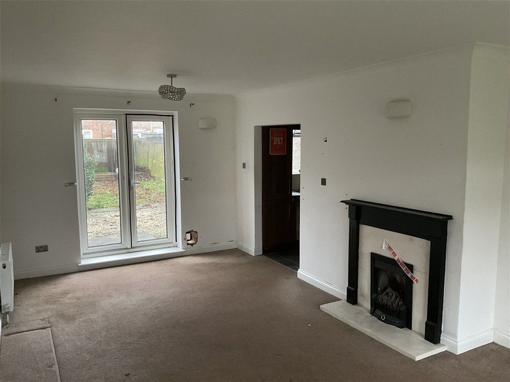 Property photo 3 of 4 Lounge